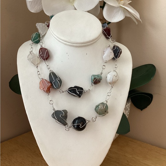 Multi-Color Stone Necklace - Picture 4 of 5